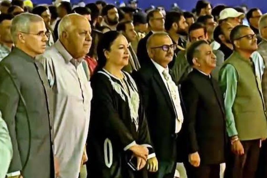 ‘क्या कांग्रेस कश्मीरियों को जेल भेजना चाहती है?’ वंदे मातरम् विवाद पर उमर अब्दुल्ला का पलटवार