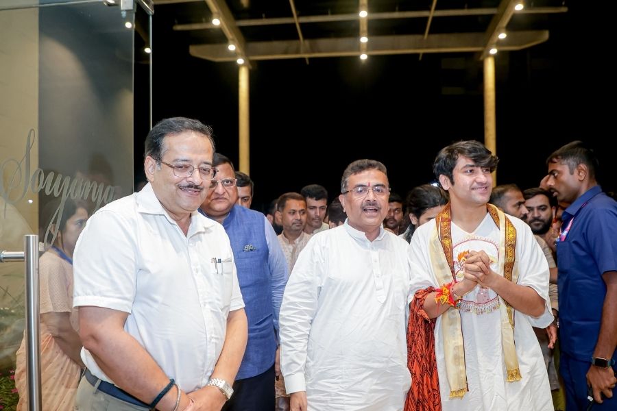 बागेश्वर के अपमान पर एक्शन में शुभेंदु! ‘जिन्होंने तस्वीर जलाई, उन्हें गिरफ्तार करें’, विधानसभा में CP को निर्देश
