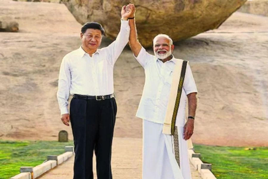 7 साल बाद भारत लौटे शी जिनपिंग, मोदी से मुलाकात में सीमा से व्यापार तक कई मुद्दे; BRICS पर भी नजर